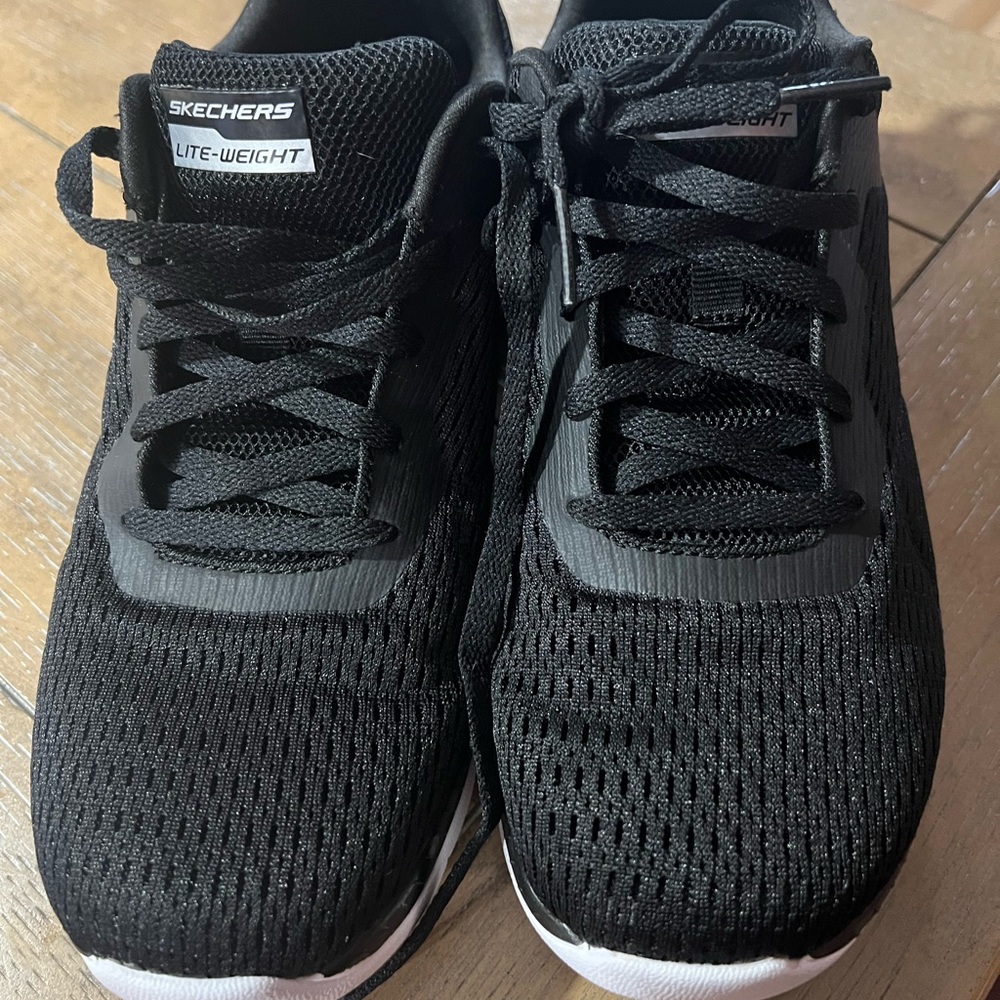 Skechers Lite Weight Ladies Black Memory Foam Athletic Shoes